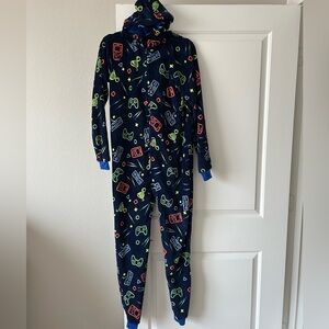 Cat & Jack Navy and Lime Sleepwear